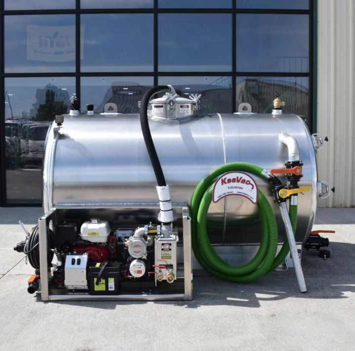 Aluminum slide-in vacuum tank unit with hose reel and controls